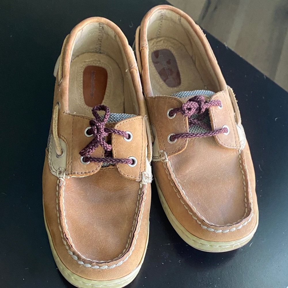 Naturalizer Brown Leather Boat Shoes with Maroon Laces